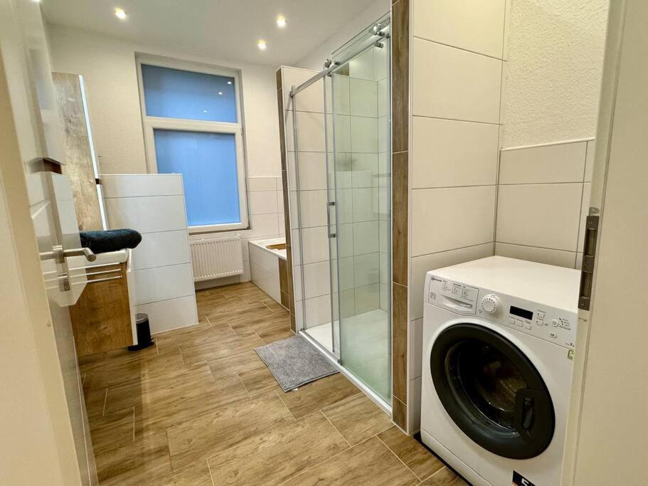 Charmante Altbauwohnung An Der Kesselschleuse 1 Apartment Emden